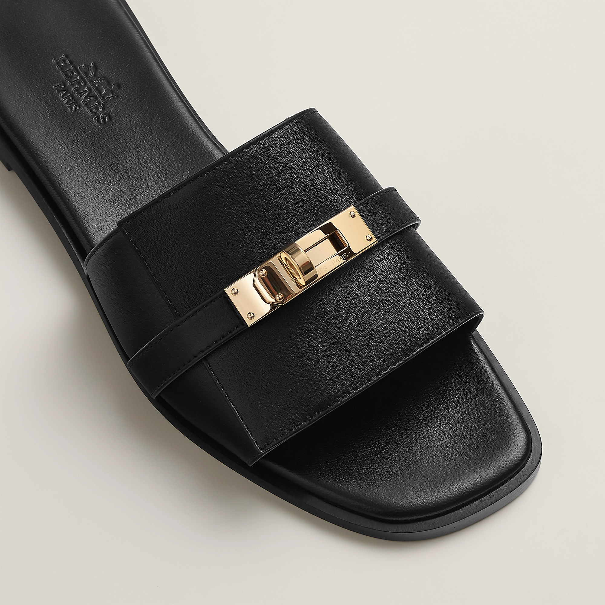 giulia-sandal–232129Z 02-above-wm-6-0-0-2000-2000-q99_g